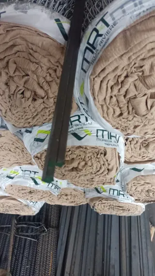 Paneles Sándwich, Hierros y Mallas