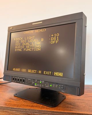 Monitor Profesional JVC 17'' Broadcast SDI