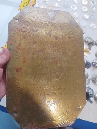 Chapa Antigua Barcelona 1944