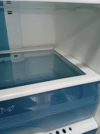 Frigorífico con congelador Daewoo