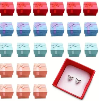 Caja de regalo roja para joyas