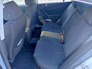 Volkswagen Passat Edition Plus TDI 2.0 110 cv