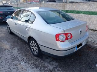 Volkswagen Passat Edition Plus TDI 2.0 110 cv