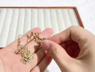 Pendientes Mickey Dorados