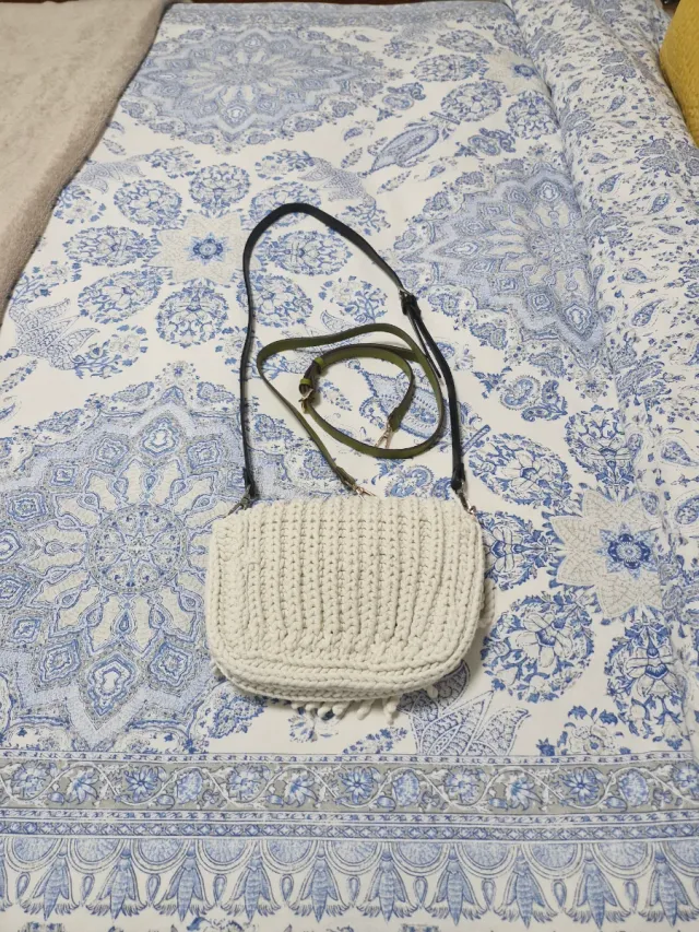 Bolso bandolera Parfois blanco y verde