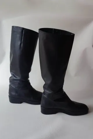 Botas altas  Zara piel negras