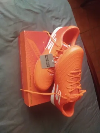 Botines Fútbol Skechers Academy Niños Talla X