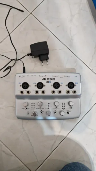 Scheda Audio Alesis io4 24-Bit USB