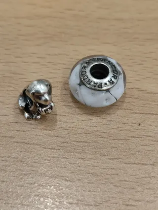 2 Charms Pandora Perro y Cristal Blanco