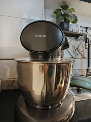 Amasadora Cecotec Compact Negra