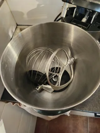 Amasadora Cecotec Compact Negra