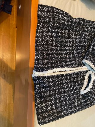 Chaqueta tipo Chanel