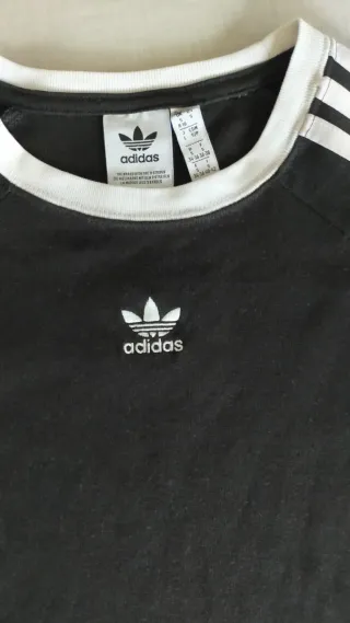 Camiseta Adidas Crop 3 bandas Negra