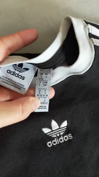 Camiseta Adidas Crop 3 bandas Negra