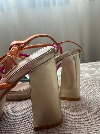 Sandalias de fiesta tacón ancho multicolor