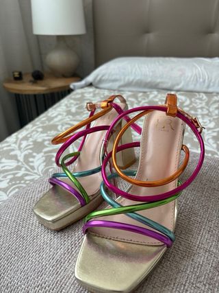 Sandalias de fiesta tacón ancho multicolor