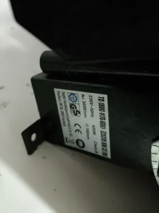 Cortadora de baldosas  y azulejos eléctrica