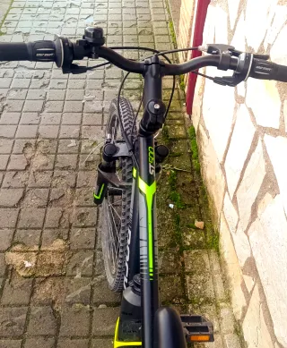 Bicicleta infantil Rockrider casi nueva