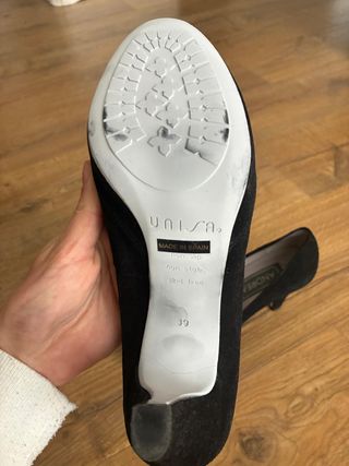 Zapatos de tacón negros talla 42