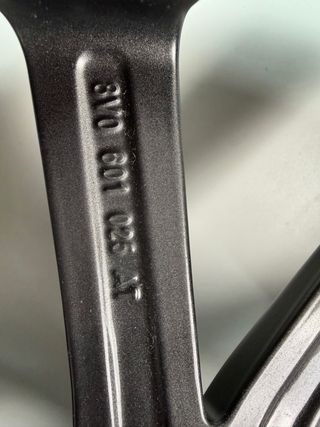 LLANTA AUDI A3 S3 19” ORIGINAL 8V0601025AT