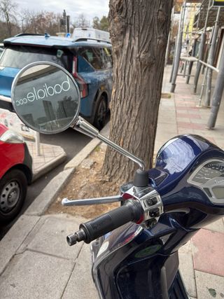 Vespa 50cc Azul Marino + Piezas