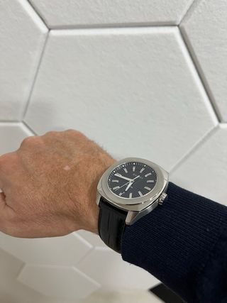 Reloj Gucci Negro y Plateado