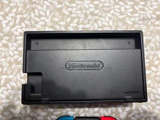 Nintendo Switch V2 (caja roja) + Tarjeta 256 GB