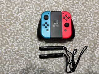 Nintendo Switch V2 (caja roja) + Tarjeta 256 GB