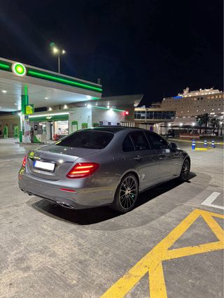 Mercedes-Benz Clase E 220 d AMG - Exclusive