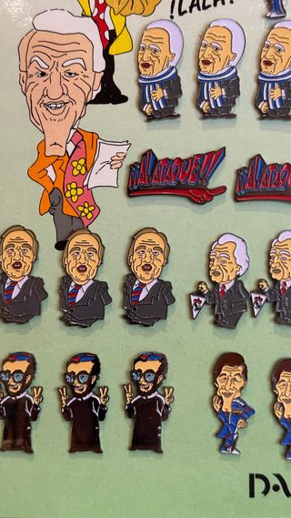 Expositor pins Al Ataque 1a Edición Completo