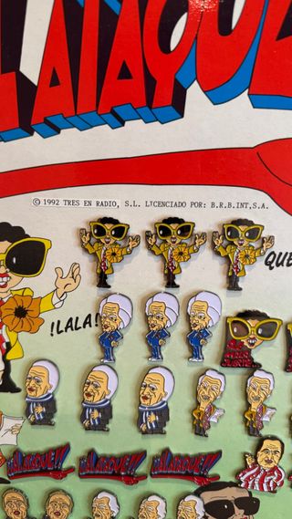 Expositor pins Al Ataque 1a Edición Completo