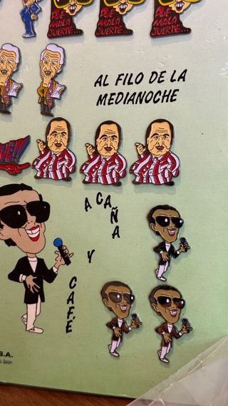 Expositor pins Al Ataque 1a Edición Completo