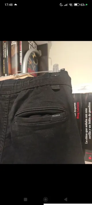 Pantalón cargo chico negro