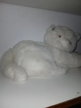 Peluche gato blanco orejas azules mediano