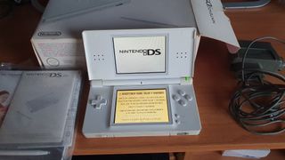 Nintendo DS Lite Blanca con Caja y Accesorios
