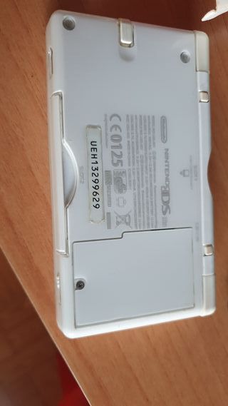 Nintendo DS Lite Blanca con Caja y Accesorios