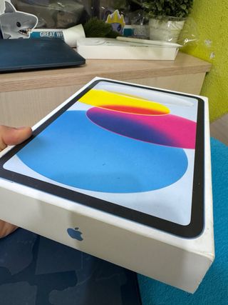 iPad 10ª Gen 64GB Blu + Accessori