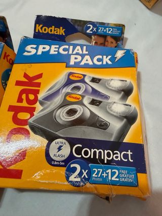 Pack 2 Cámaras Kodak Compacto 2x27+12 Fotos.