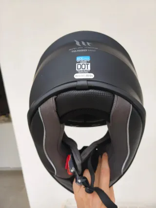 Casco de Moto Negro MT Helmets Talla xs NUEVO