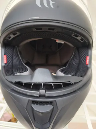 Casco de Moto Negro MT Helmets Talla xs NUEVO