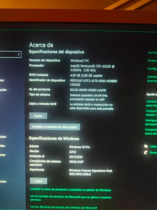 Ordenador sobremesa (Torre + Monitor+ Teclado)