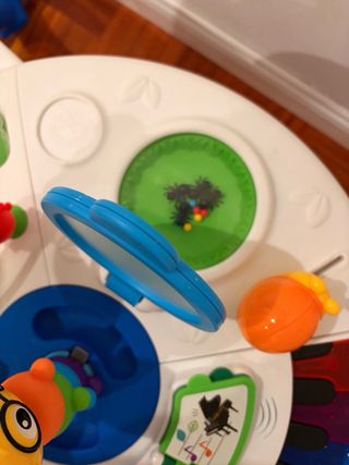 Tavolino attività per bambini