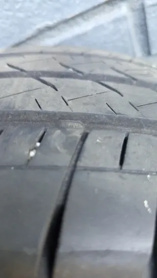 2 Neumáticos Bridgestone