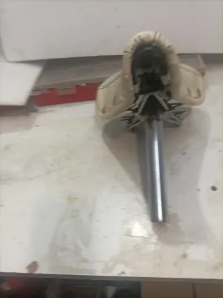 Sillín de bicicleta vintage con muelles