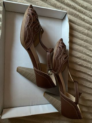 Zapato piel mujer. Talla 39