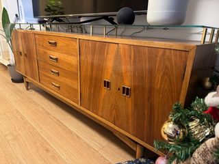 Mueble TV madera y cristal