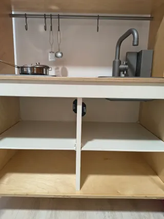 Cucina IKEA in legno per bambini