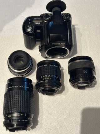 Pentax 645NII Cámara + 3 Lentes + 1 Back