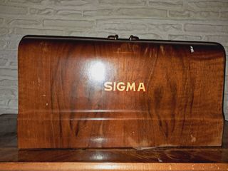 Máquina de coser Sigma antigua