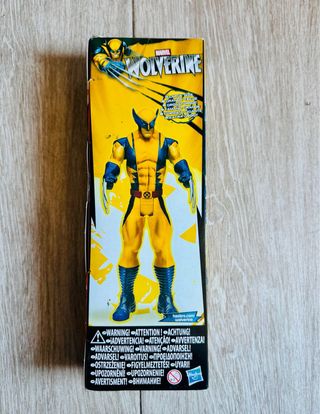 NUEVO! Figura Wolverine Titán Marvel 30cm nueva